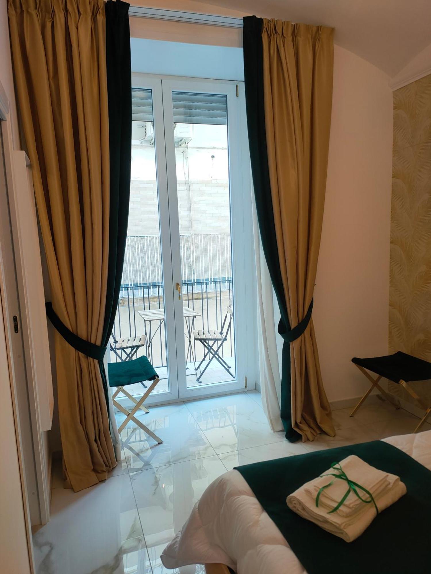 Hotel Napoli Sogno Infinito Extérieur photo
